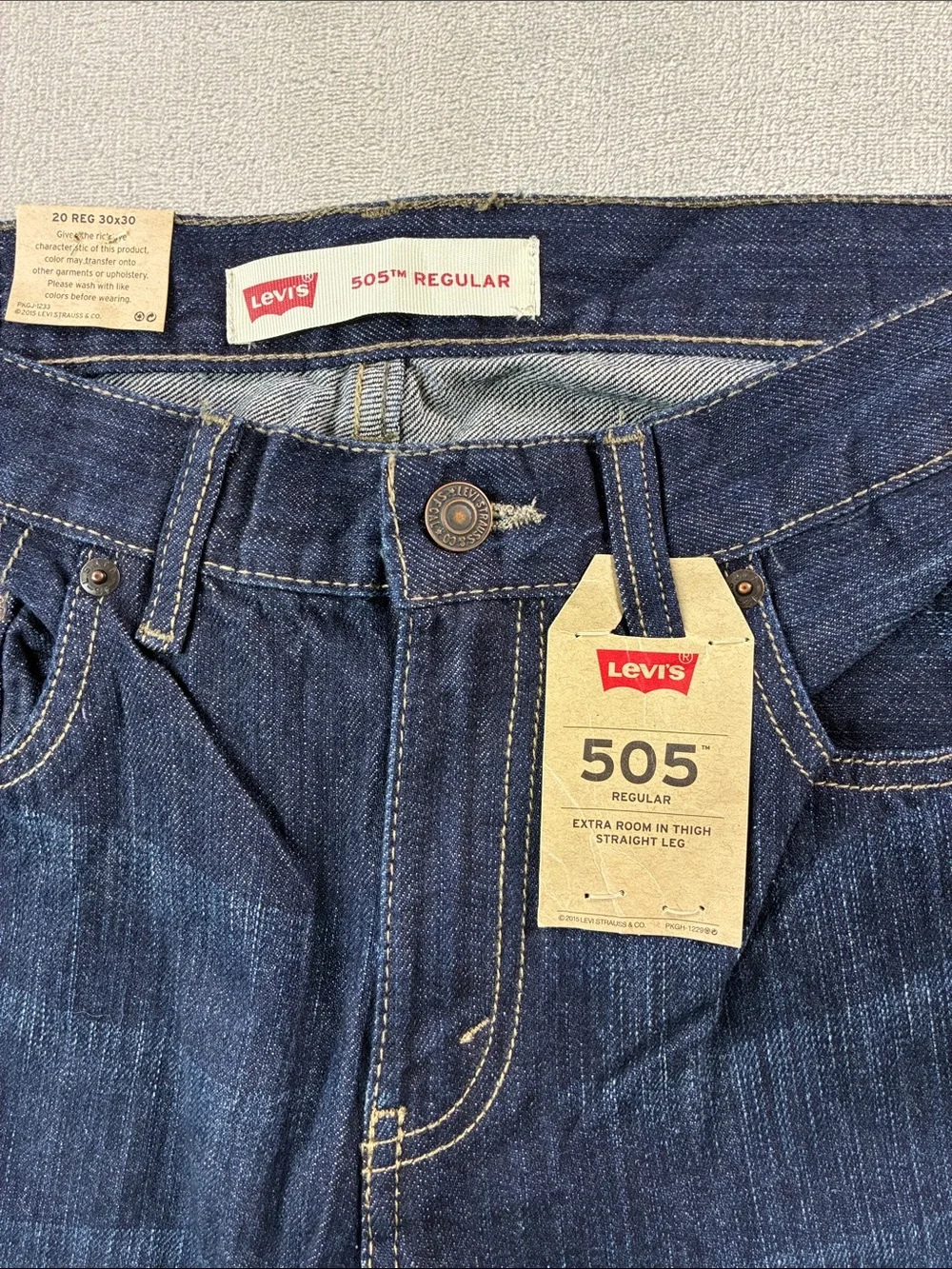 Levi’s 505 Regular Men’s Jeans 30x30 Dark Wash Straight Leg NWT
